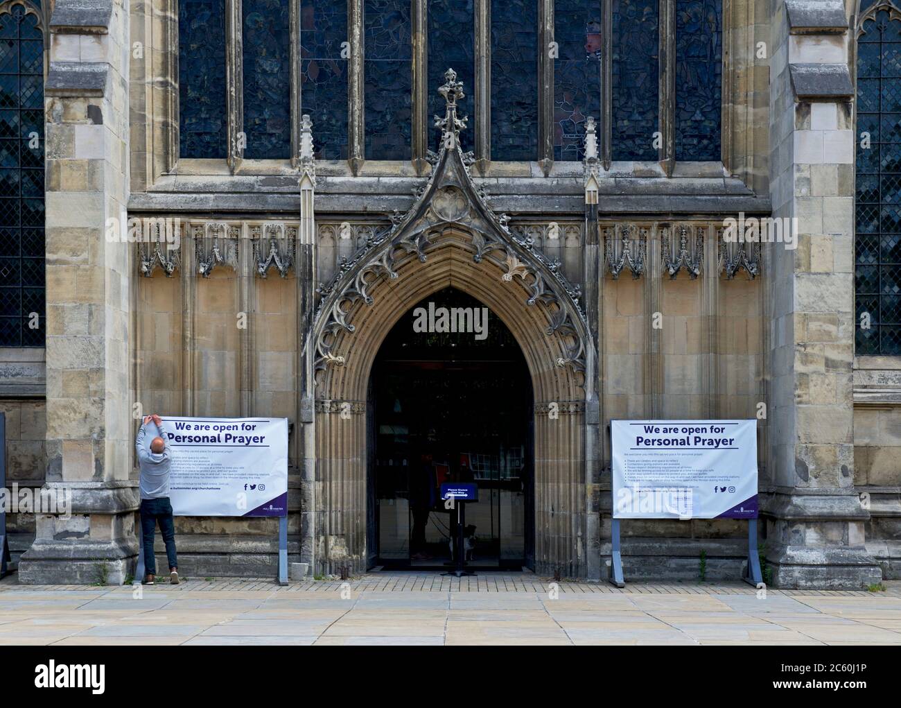 Hull Minster mit Blick auf Trinity Square, Hull, Humberside, East Yorkshire, England Stockfoto