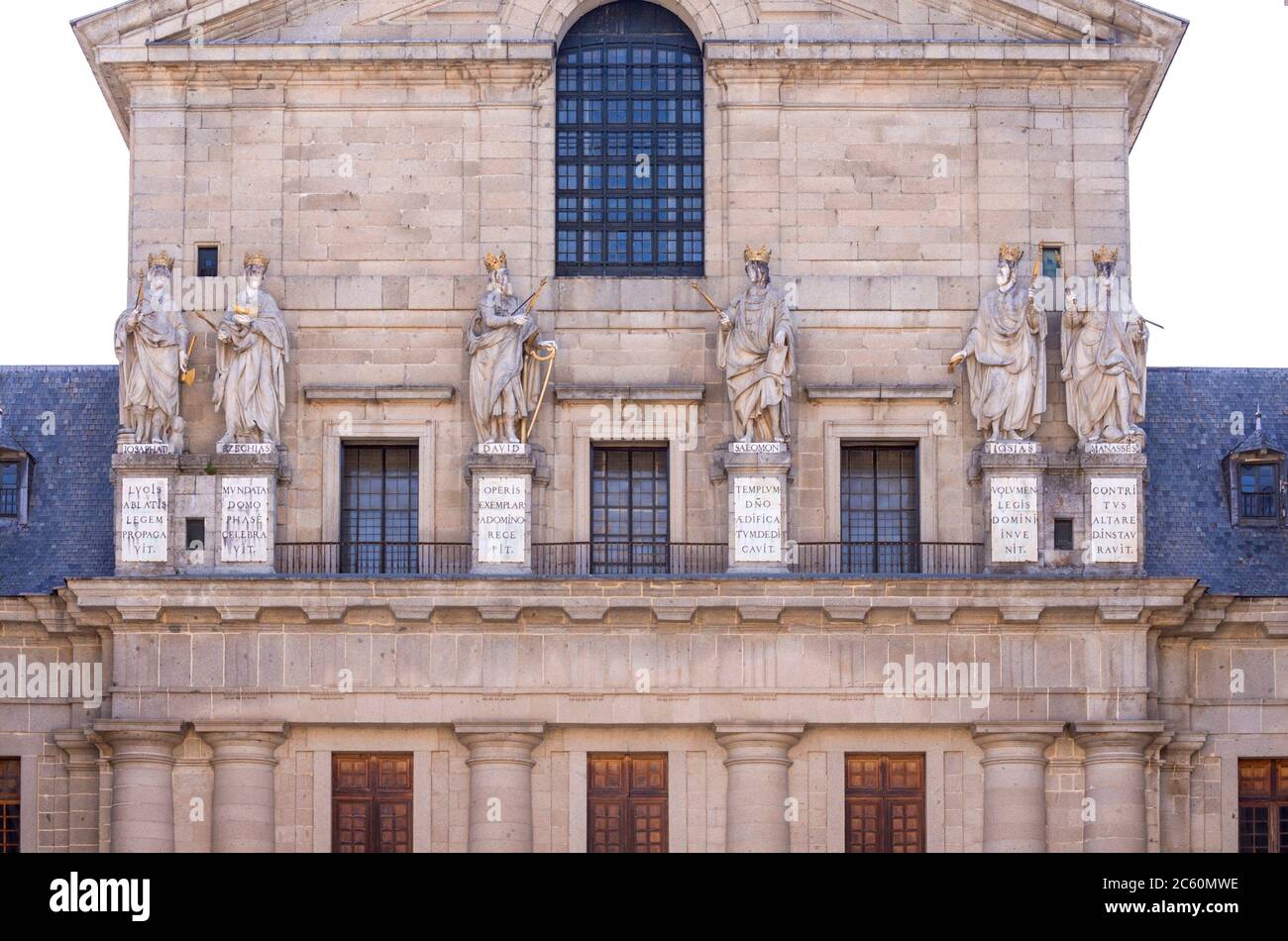 Estatuas de Reyes en el Real Monasterio de San Lorenzo de El Escorial. Madrid. España. Stockfoto