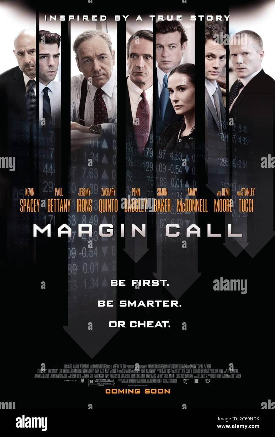 Margin Call (2011), gerichtet von J.C. Chandor und mit Zachary Quinto, Stanley Tucci, Kevin Spacey Paul Bettany, Demi Moore und Jeremy Irons. Drama über die unethischen Entscheidungen, die bei einer Investmentbank zu Beginn der Bankenkrise 2008 aufgrund von Großhandelsbetrug in diesem Sektor getroffen wurden. Stockfoto