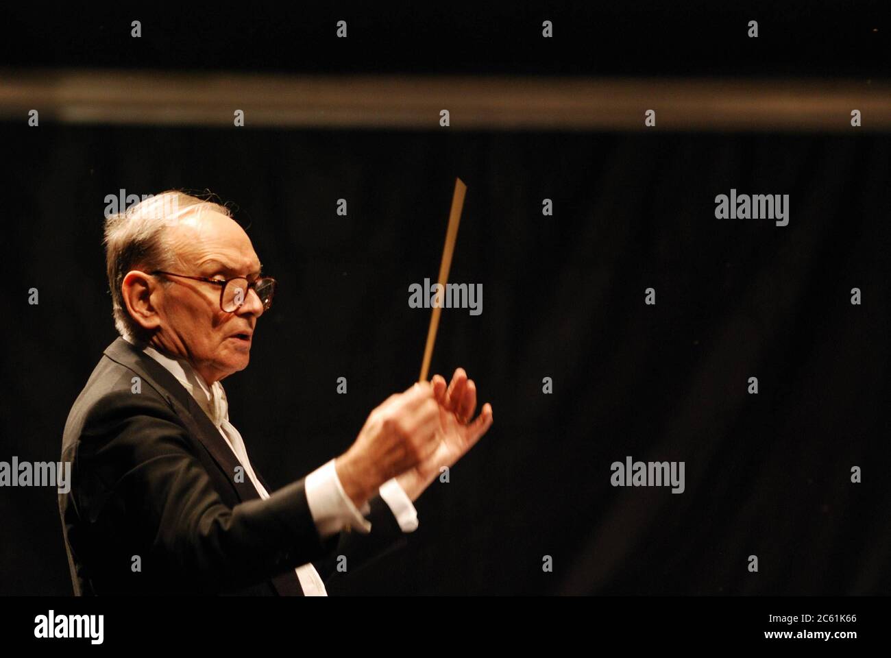 Ennio Morricone in concert at the Prima della Villa reale in Monza (Flavio della Muzia/Fotografin, Monza - 2007-06-16) PS das Foto kann in Bezug auf den Kontext, in dem es aufgenommen wurde, und ohne diffamierende Absicht der Dekoration der Personen verwendet werden, die nur redaktionelle Verwendung vertreten Stockfoto