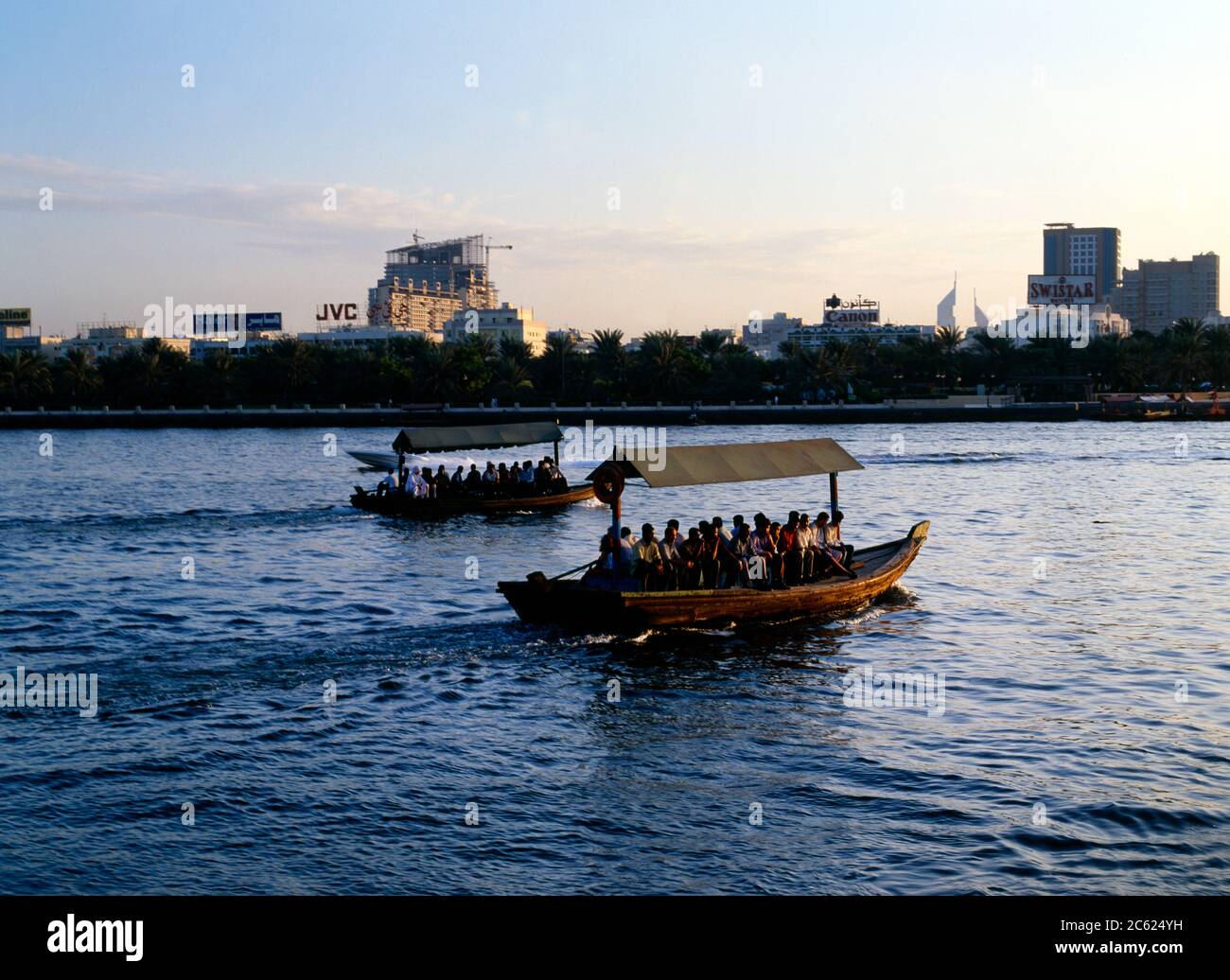 Dubai VAE Abras, die Passagiere auf Dubai Creek befördern Stockfoto