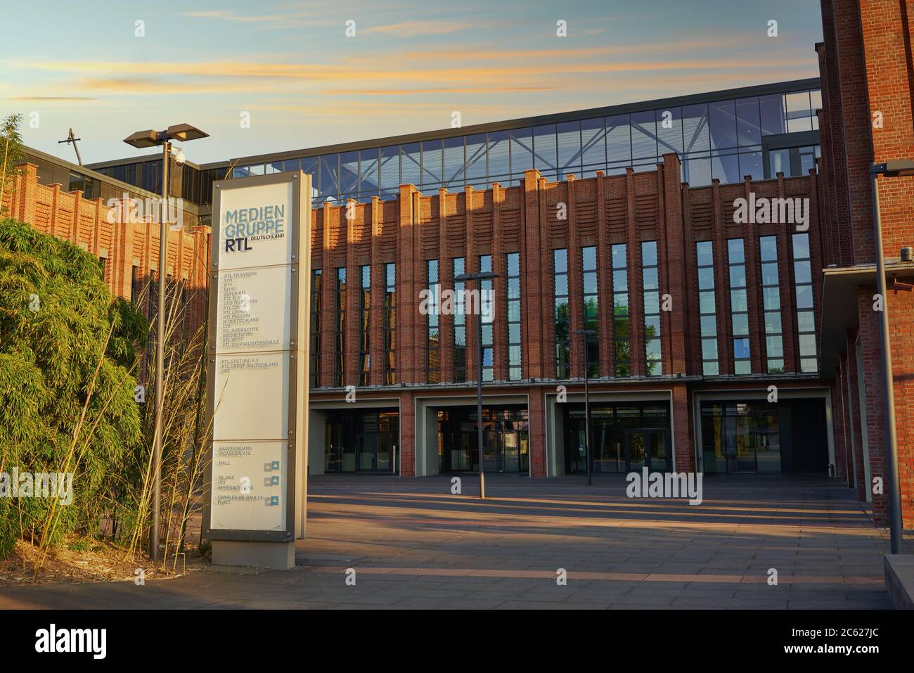 RTL Media Group Deutschland in Köln. Sendezentrum der Mediengruppe RTL Deutschland in den Rheinhallen von Deutz, Köln. Stockfoto