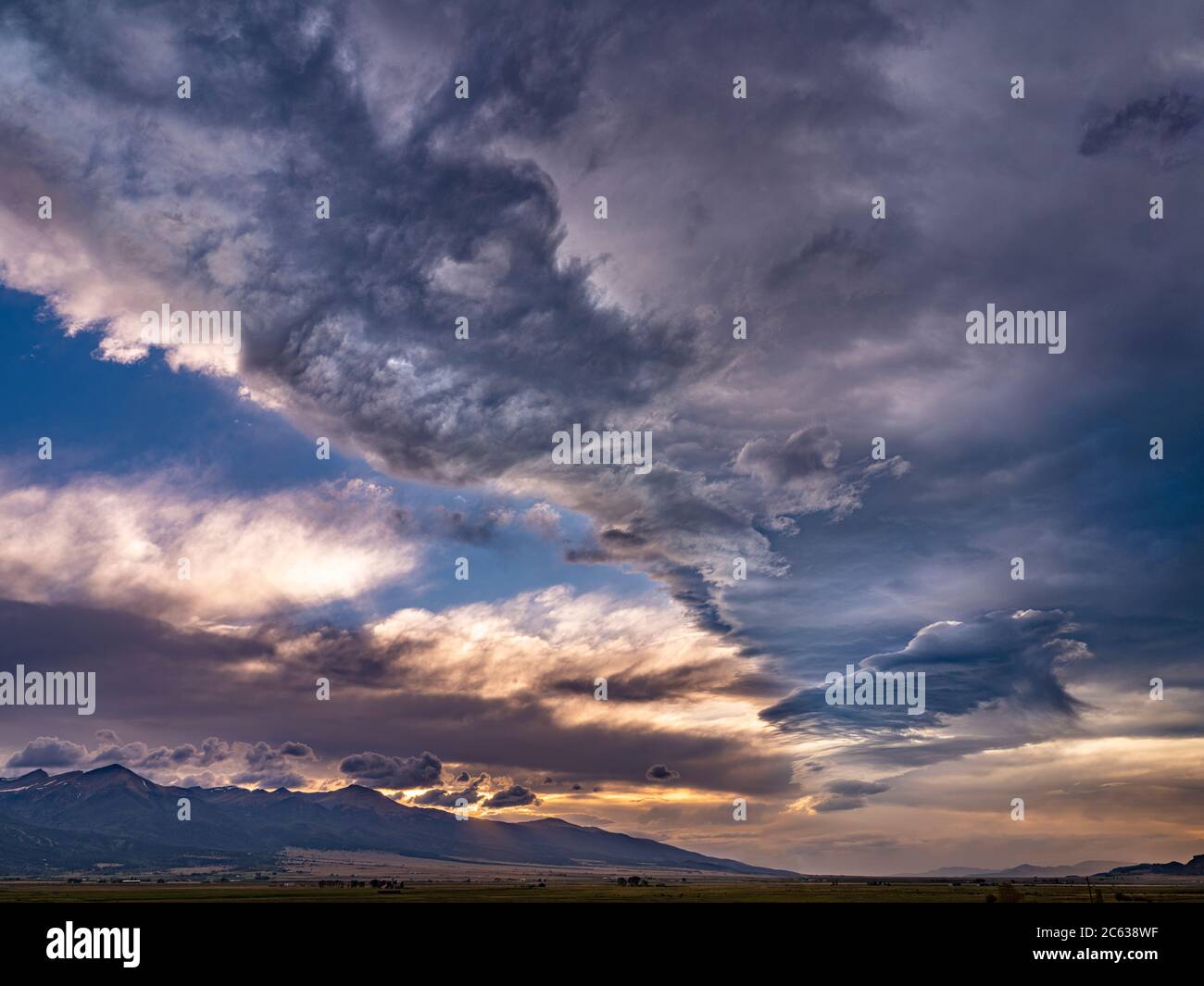 Rocky Mountains bei Sonnenuntergang, Westcliffe, Colorado USA Stockfoto