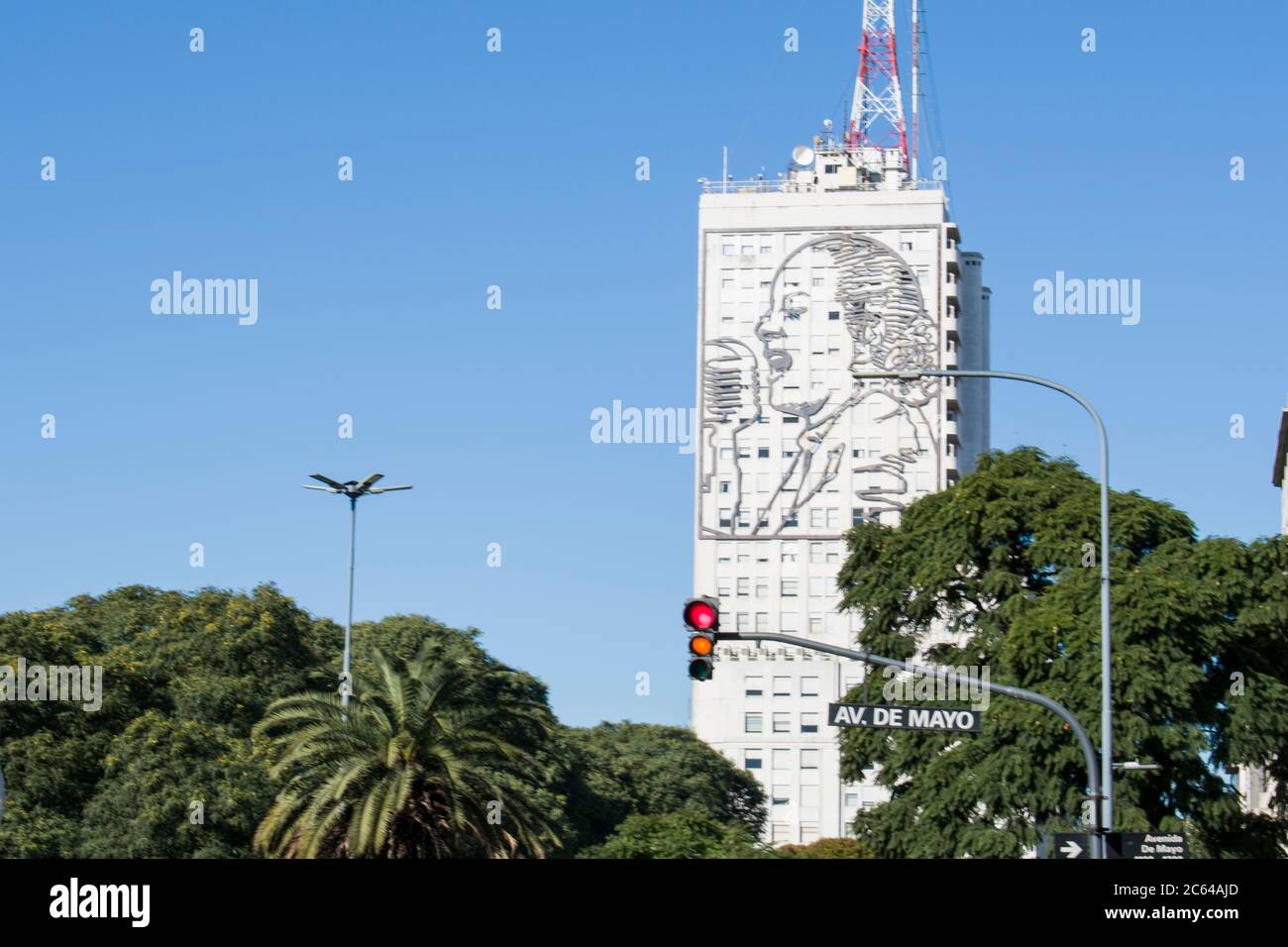 BUENOS AIRES, ARGENTINIEN. 16. Juni 2018.EIN Gebäude mit Eva Perons Gesicht in Buenos Aires Stockfoto