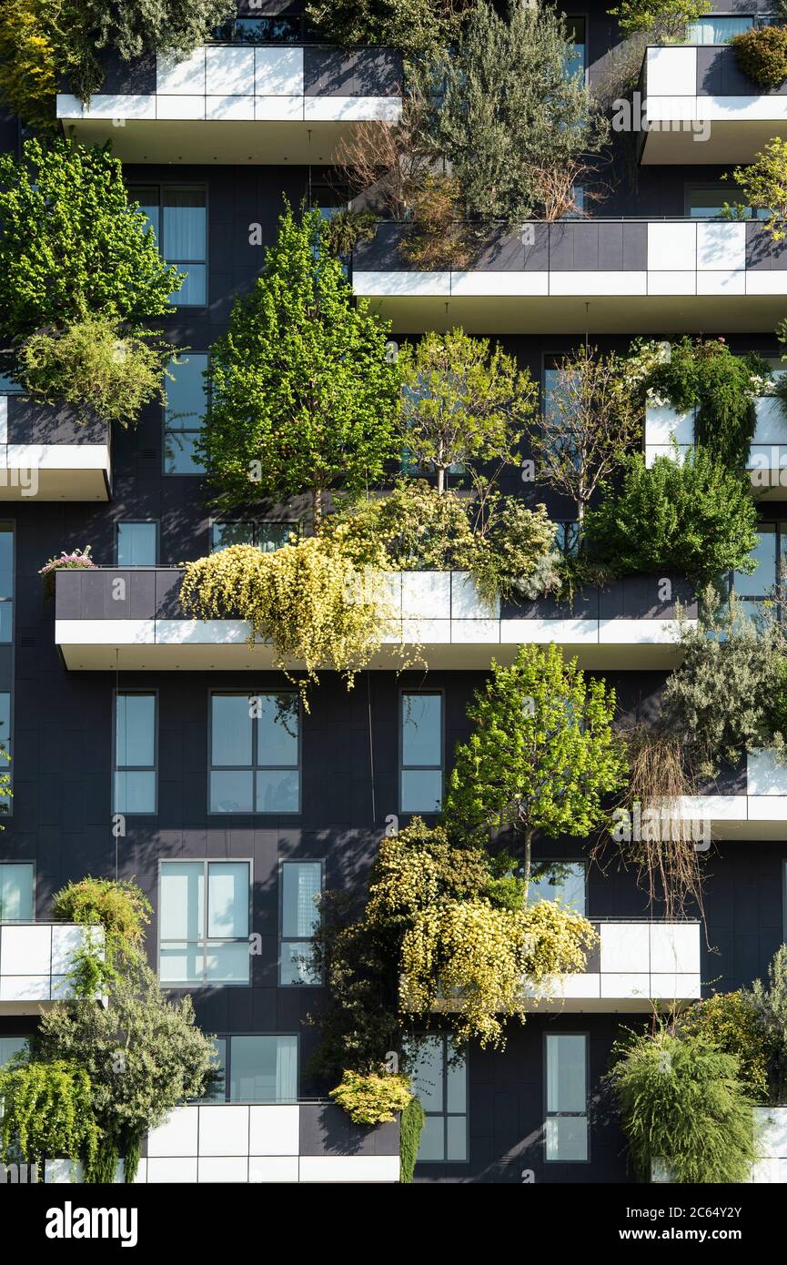 Italien, Lombardei, Mailand, Detail von Bosco Verticale Wohngebäude Stockfoto