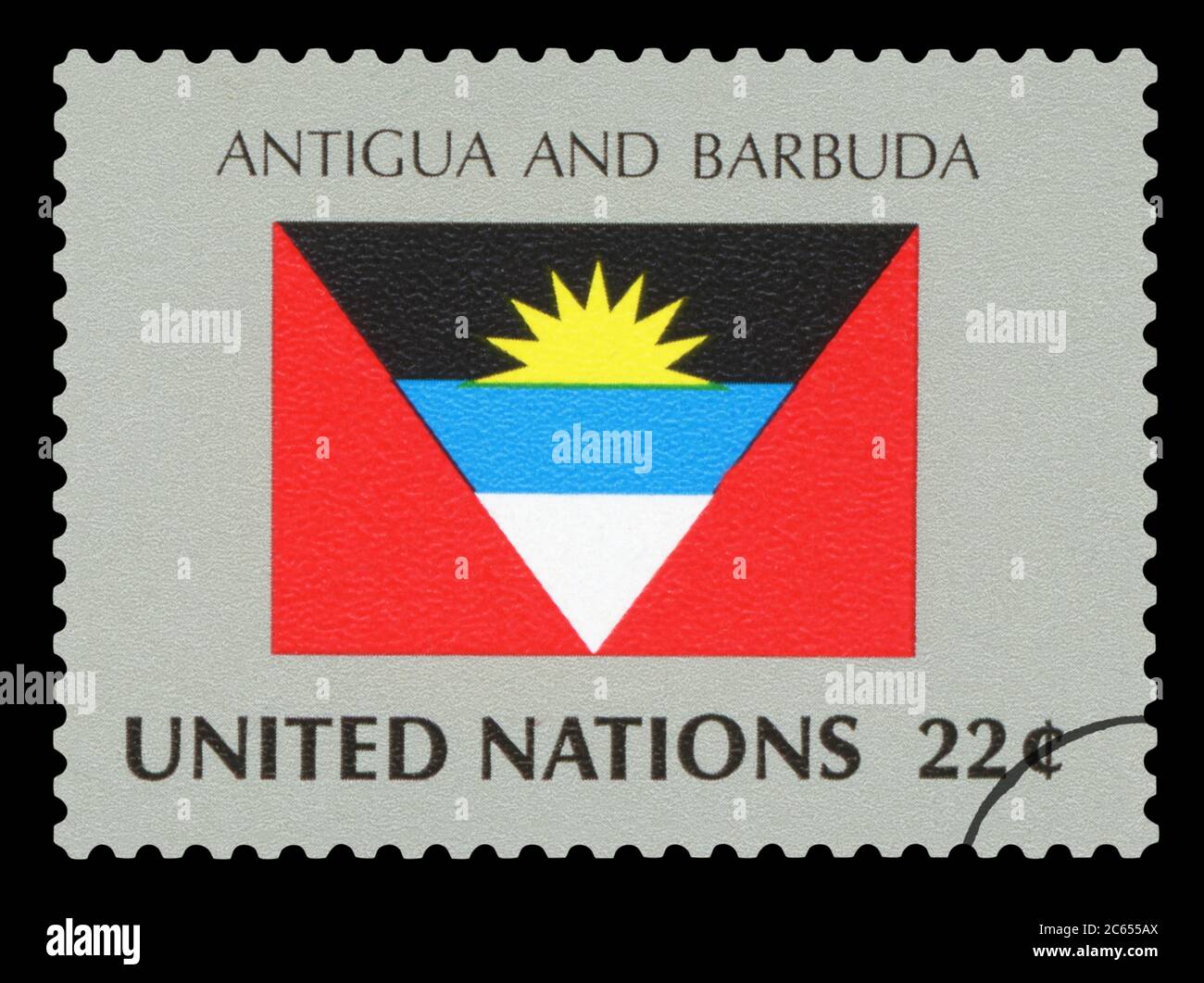 NTIGUA UND BARBUDA - Briefmarke der NATIONALFLAGGE VON ANTIGUA UND BARBUDA, Serie der Vereinten Nationen, um 1984. Stockfoto