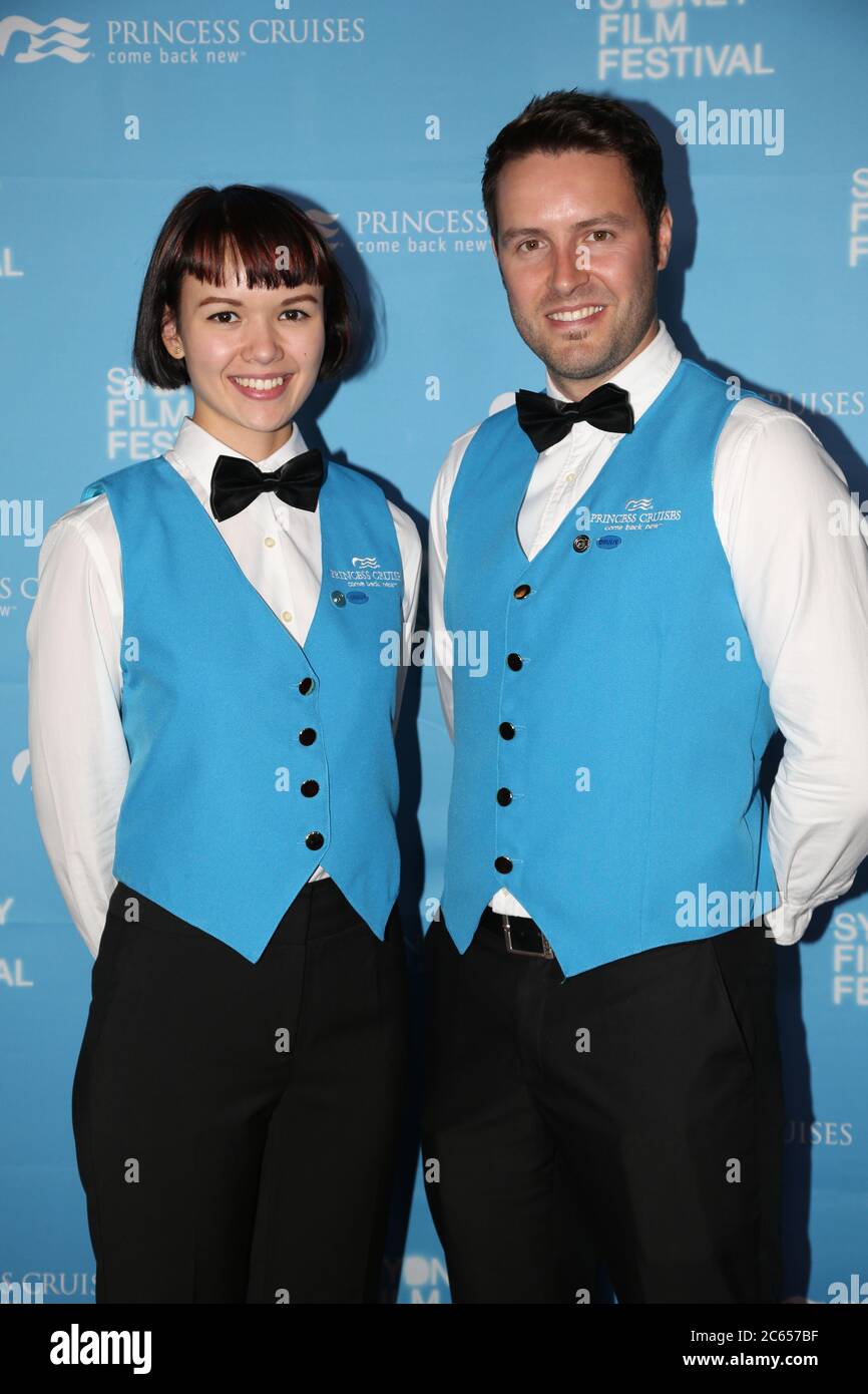 Princess Cruises ist einer der Sponsoren des Sydney Film Festivals. Bei der australischen Premiere von The Two Faces of tauchten Mitarbeiter auf dem roten Teppich auf Stockfoto