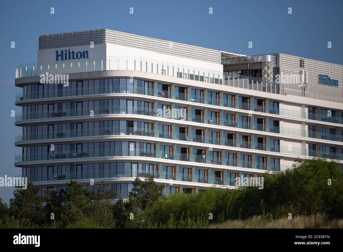 Swinoujscie, Polen - 24. Juni 2020: Hilton Hotel in Swinoujscie, Polen. Stockfoto