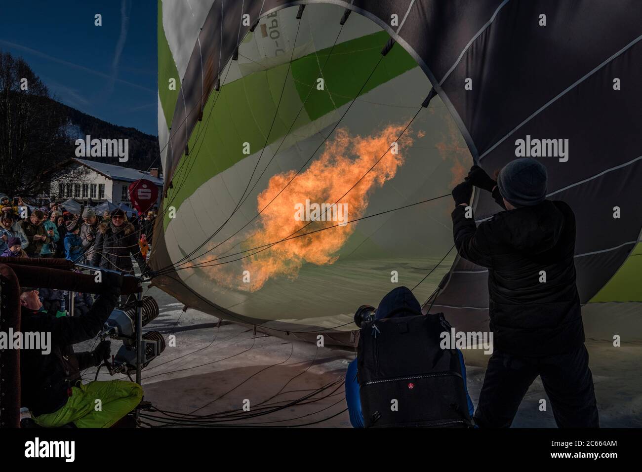 Flamme zum Erhitzen der Luft eines Heißluftballons Stockfoto