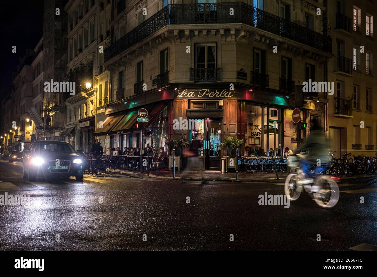 Nachtaufnahme in Paris, Frankreich Stockfoto