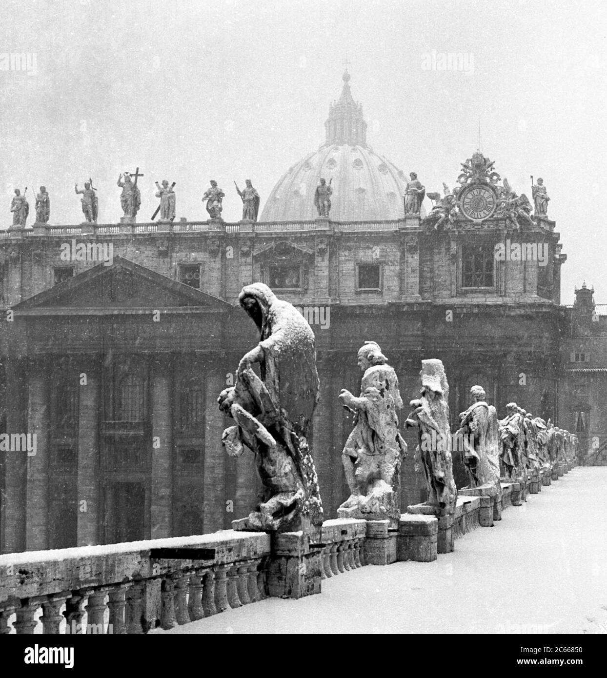 Vatikanstadt der Schneefall vom 2. Februar 1956 im Vatikan während des Pontifikats von Pius XII Stockfoto