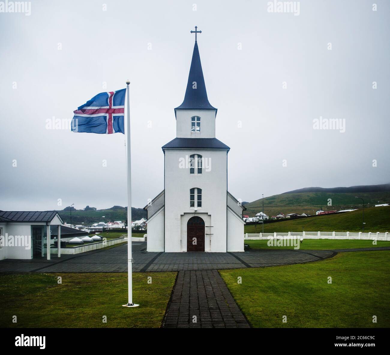 Kirche auf Vestmannaeyjar, Heimaey Insel, Westman Inseln, Island, Skandinavien, Europa Stockfoto Kirche auf Vestmannaeyjar, Heimaey Insel, Westman Inseln, Island, Skandinavien, Europa Stockfoto