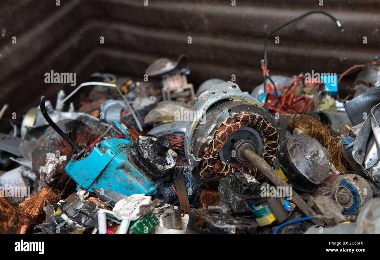 Altmetall in einer Recyclinganlage in Liverpool, England, Großbritannien. Stockfoto