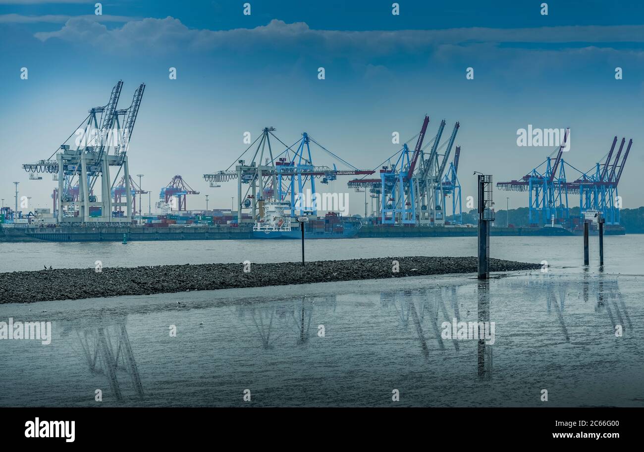 Deutschland, Hamburg, Altona, Fischerhafen, Hafengebiet, Leitdamm Stockfoto