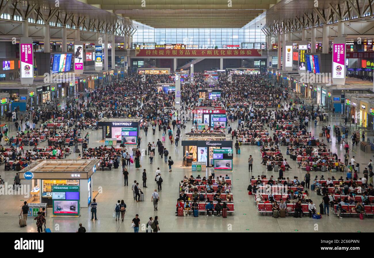 China, Shanghai City, Shanghai Station, Wartehalle Stockfoto