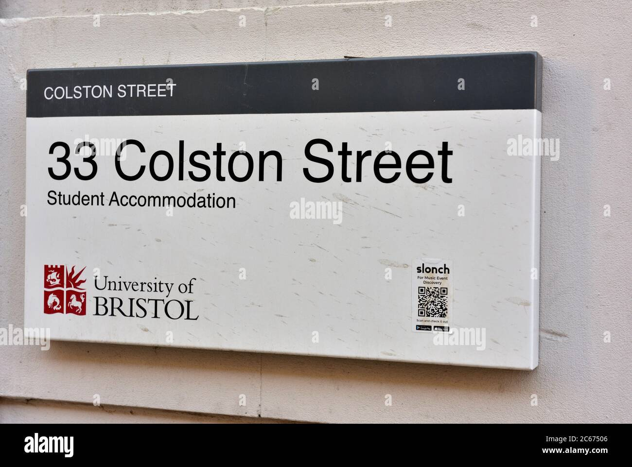Schild für Studentenwohnungsgebäude der Universität Bristol in der Colston Street 33, Großbritannien Stockfoto