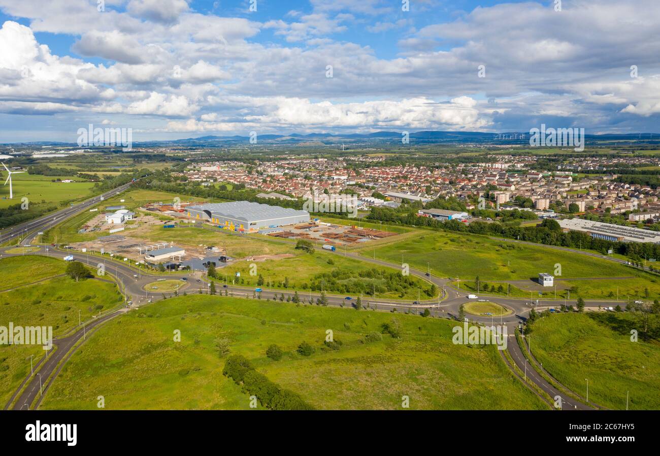 Luftaufnahme der 4A Heartlands Interchange auf der M8 Autobahn in Whitburn, West Lothian. Stockfoto
