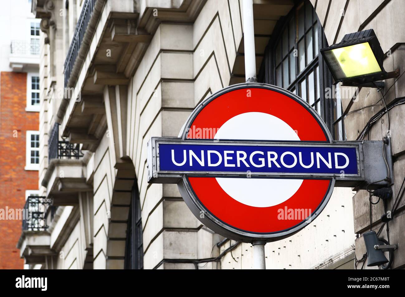 Schild der londoner U-Bahn Stockfoto