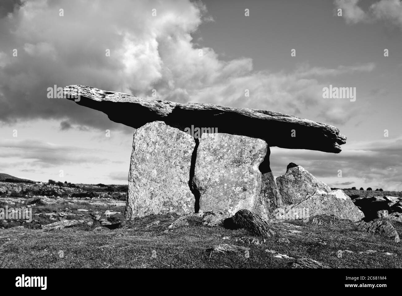 Portal Tomb in Poulnabrone dolmen, County Clare, Irland Stockfoto