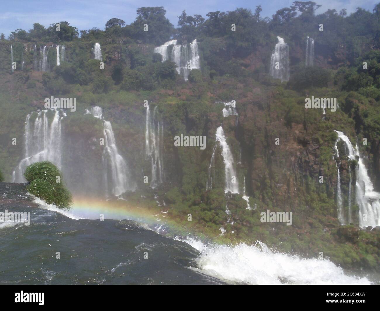 Schöne Natur von Brasilien: Wasserfälle Iguazu. Viel Wasser, Sonne und Glück Stockfoto