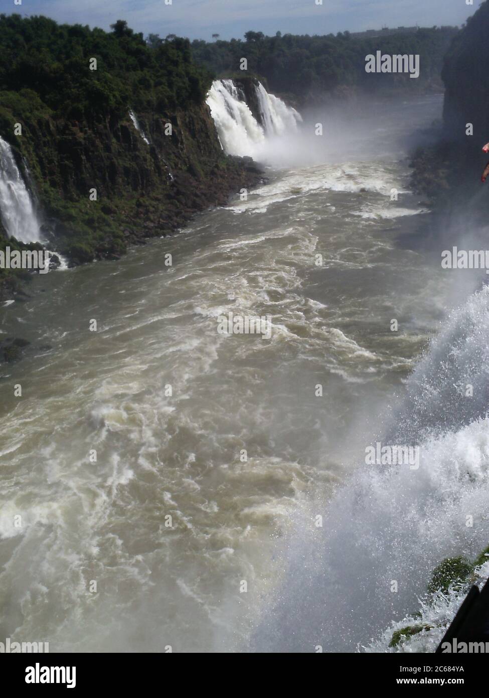 Schöne Natur von Brasilien: Wasserfälle Iguazu. Viel Wasser, Sonne und Glück Stockfoto