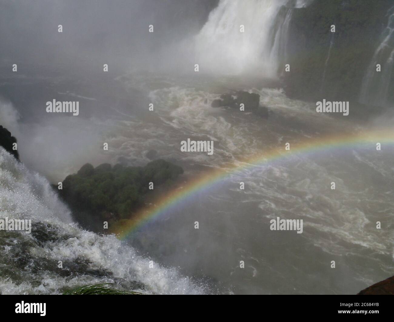 Schöne Natur von Brasilien: Wasserfälle Iguazu. Viel Wasser, Sonne und Glück Stockfoto