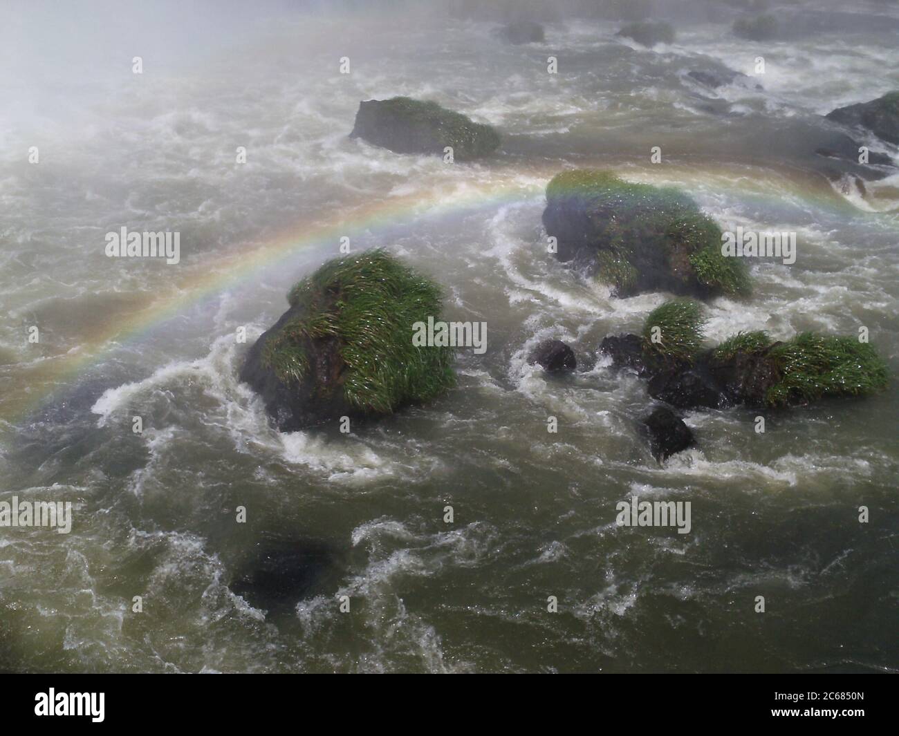 Schöne Natur von Brasilien: Wasserfälle Iguazu. Viel Wasser, Sonne und Glück Stockfoto