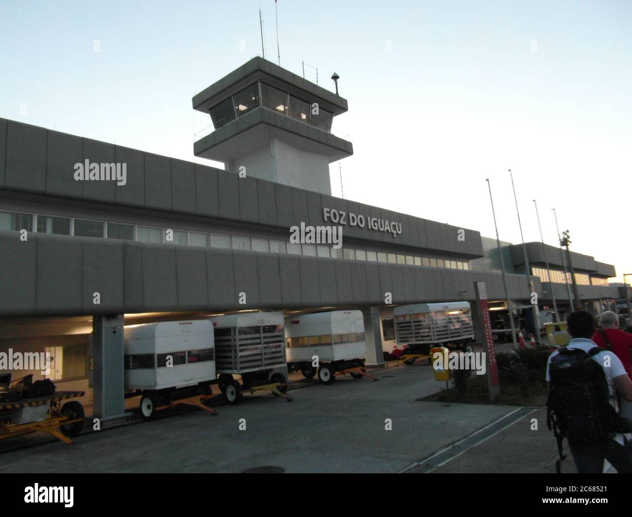 Schöne Natur von Brasilien: Wasserfälle Iguazu. Viel Wasser, Sonne und Glück Stockfoto