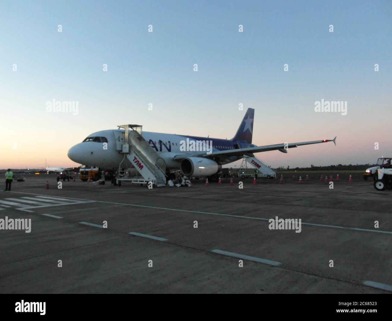 Schöne Natur von Brasilien: Wasserfälle Iguazu. Viel Wasser, Sonne und Glück Stockfoto