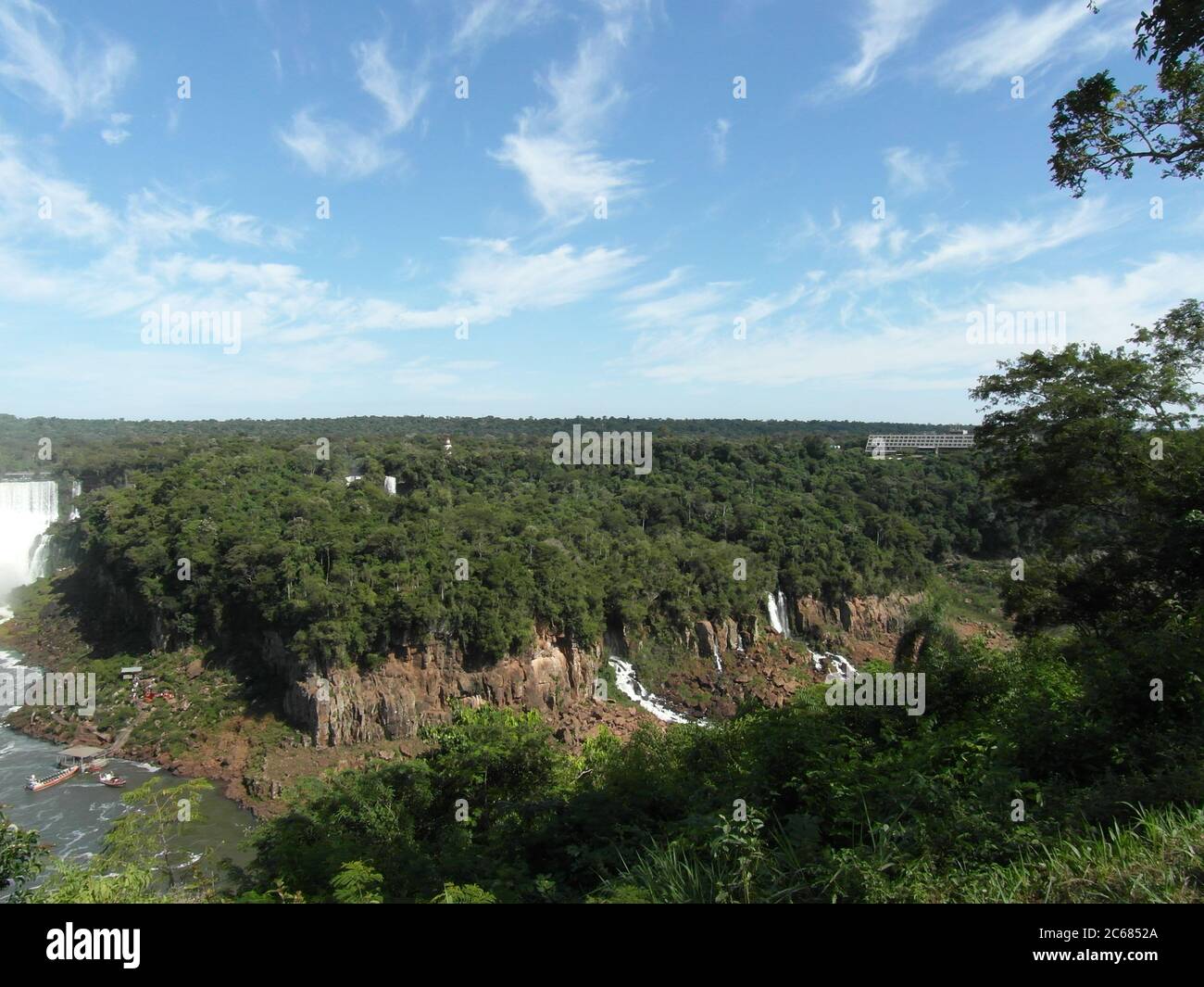 Schöne Natur von Brasilien: Wasserfälle Iguazu. Viel Wasser, Sonne und Glück Stockfoto