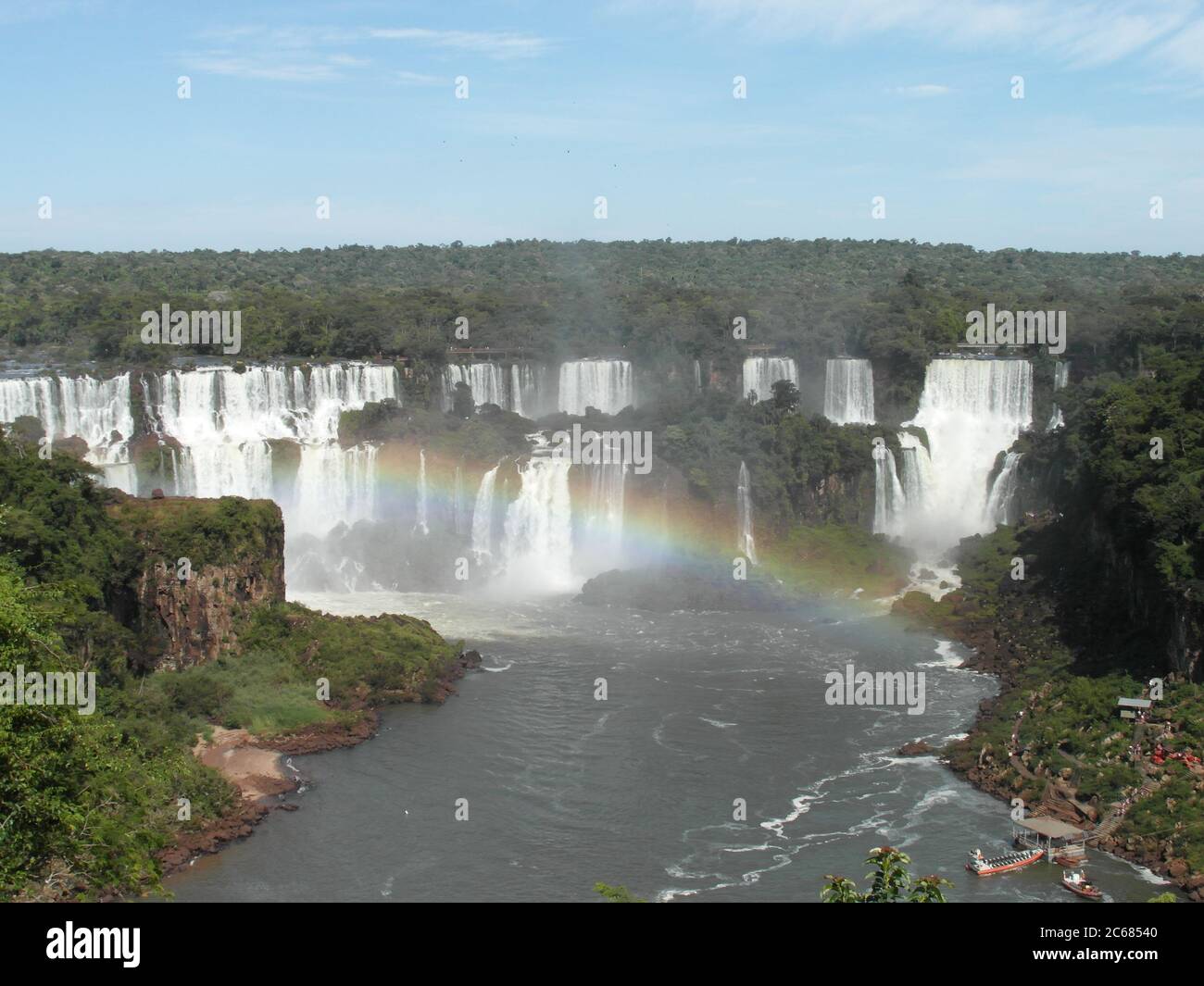 Schöne Natur von Brasilien: Wasserfälle Iguazu. Viel Wasser, Sonne und Glück Stockfoto