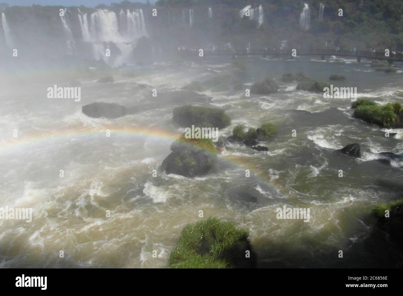 Schöne Natur von Brasilien: Wasserfälle Iguazu. Viel Wasser, Sonne und Glück Stockfoto