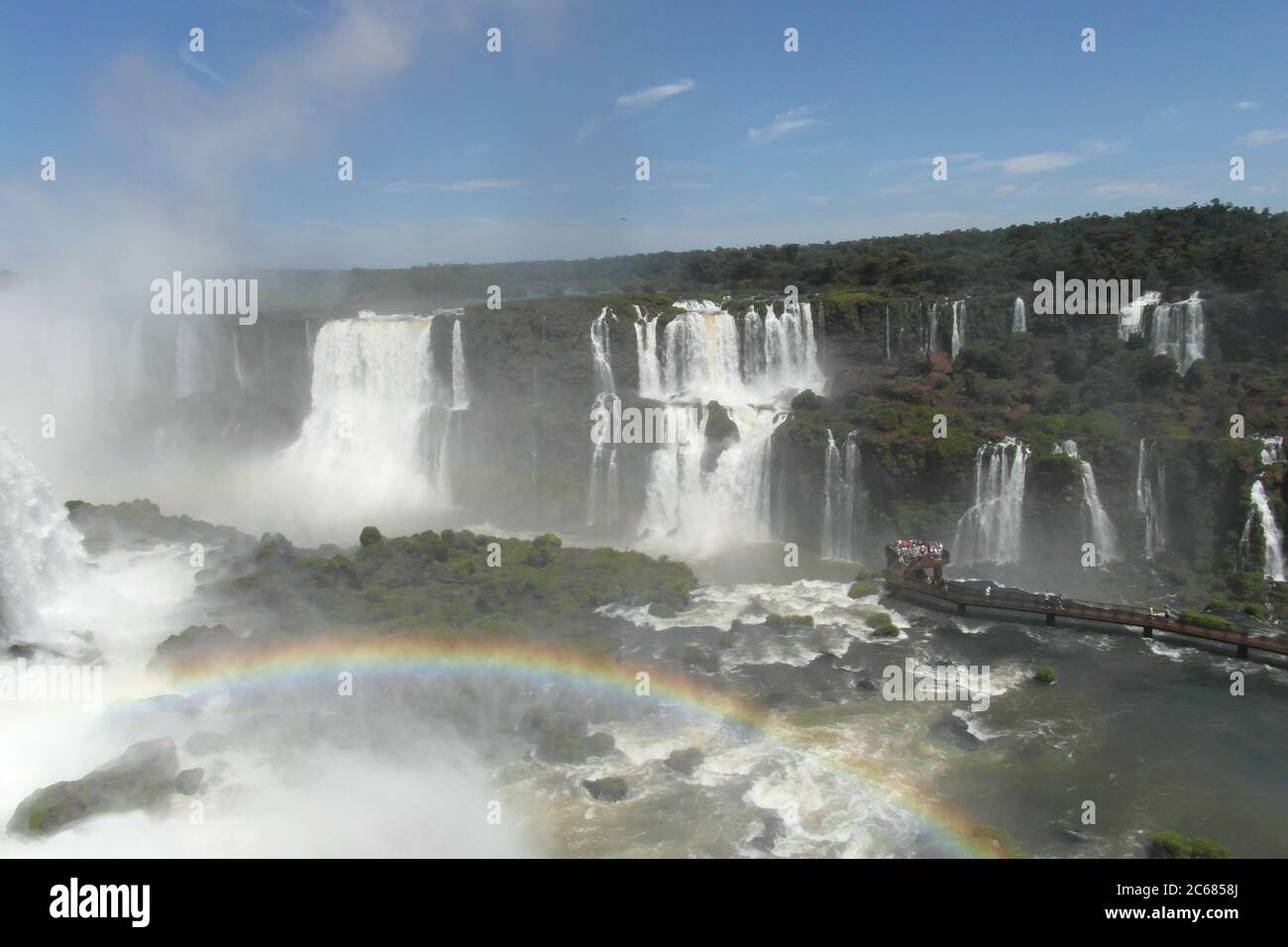 Schöne Natur von Brasilien: Wasserfälle Iguazu. Viel Wasser, Sonne und Glück Stockfoto