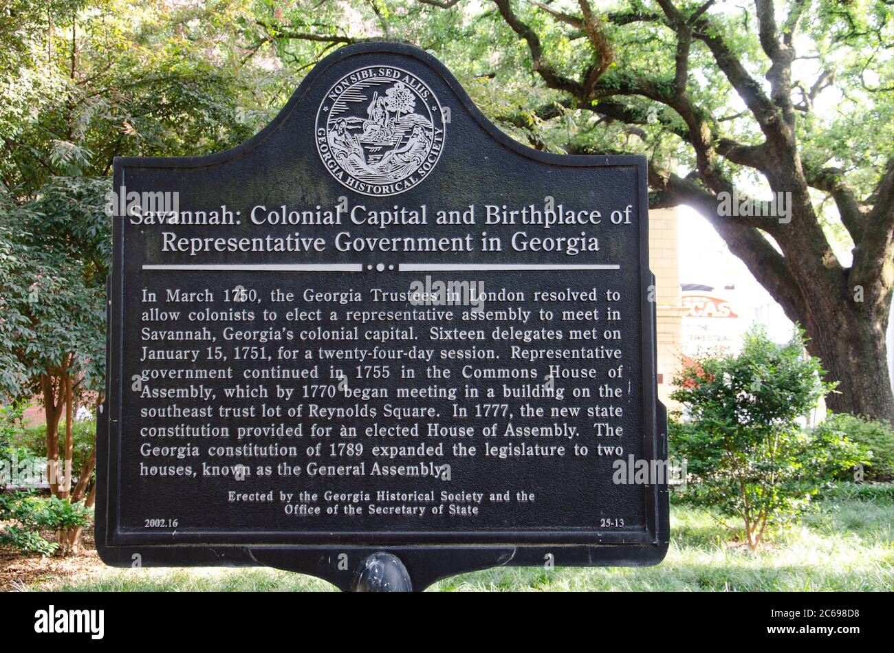 Ein historischer Marker in Savannah, errichtet von der Georgia Historical Society Inschrift Non Sibi, SED Aliis (nicht für sich selbst, aber für andere) Stockfoto