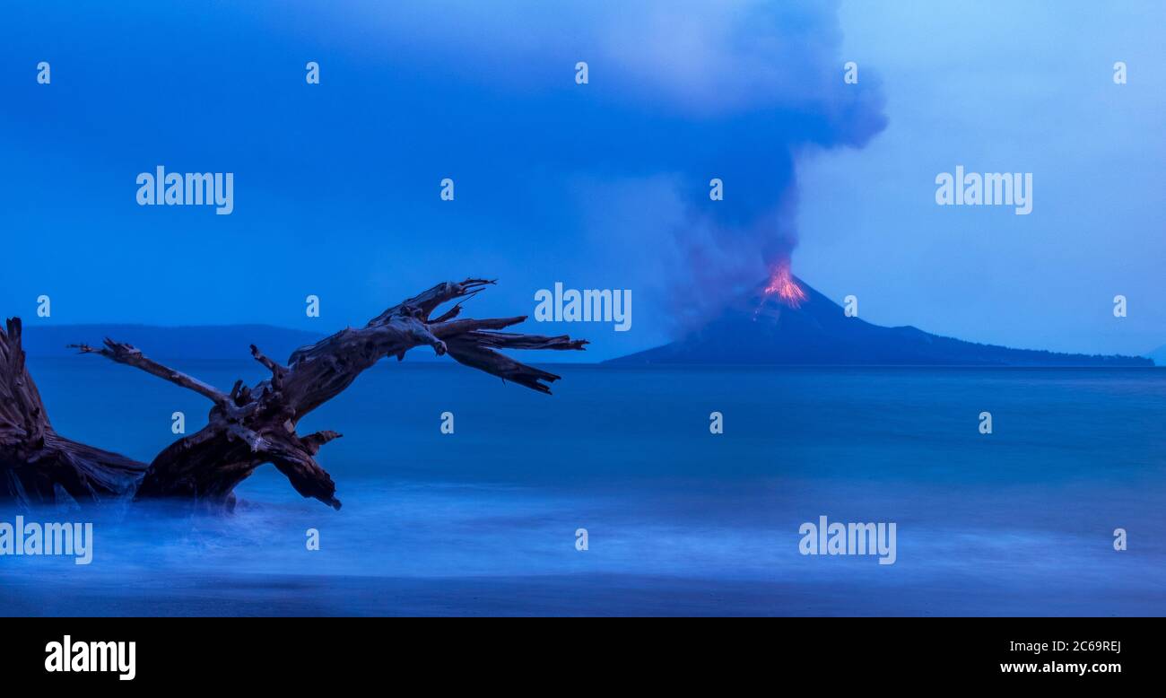 Anak Krakatau Erupting, Lampung, Indonesien Stockfoto