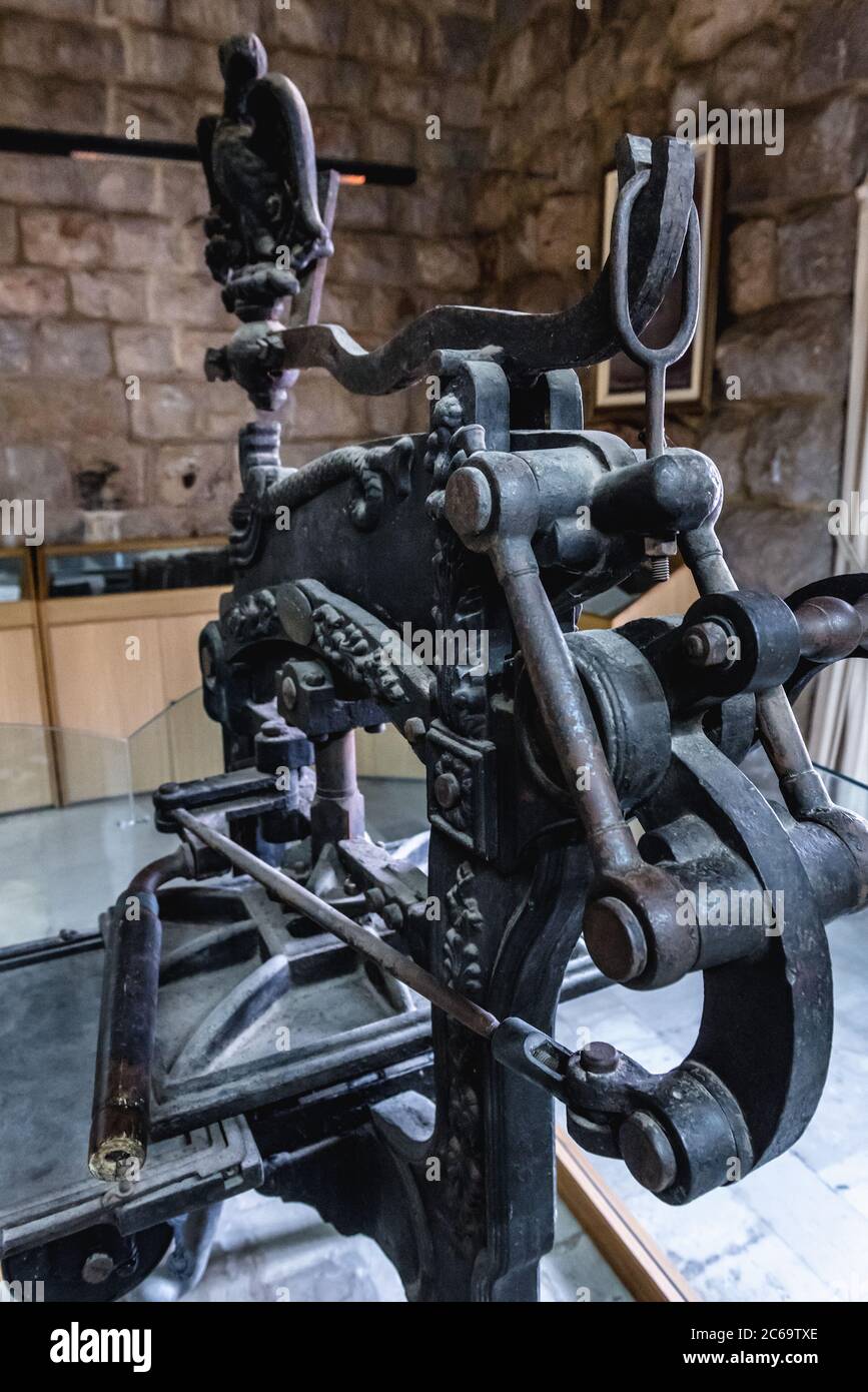 Erste Druckmaschine im Nahen Osten im Museum im Kloster des Heiligen Antonius des Großen auch Qozhaya Kloster im Kadisha Tal im Libanon genannt Stockfoto