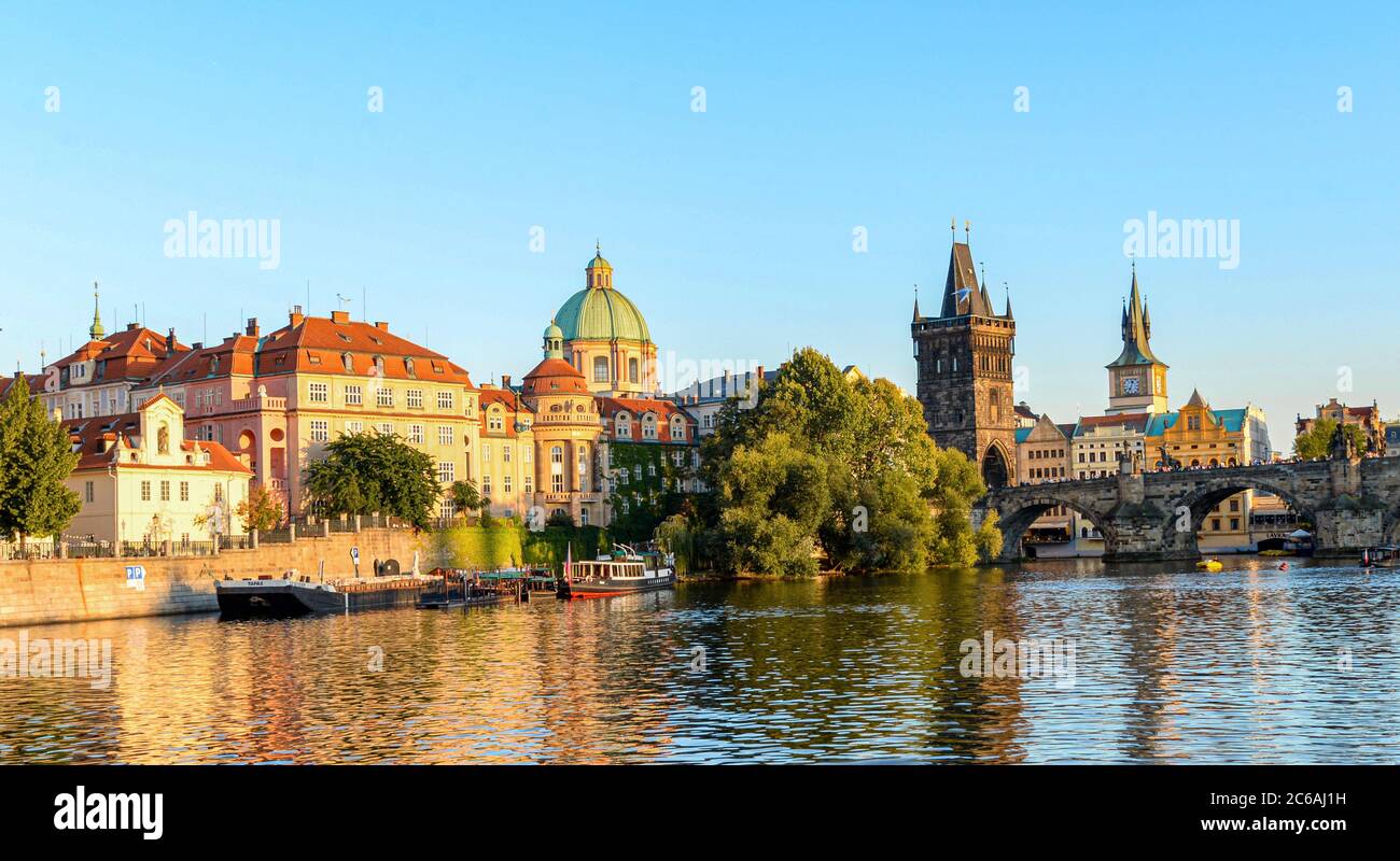 Prag und den Fluss Stockfoto