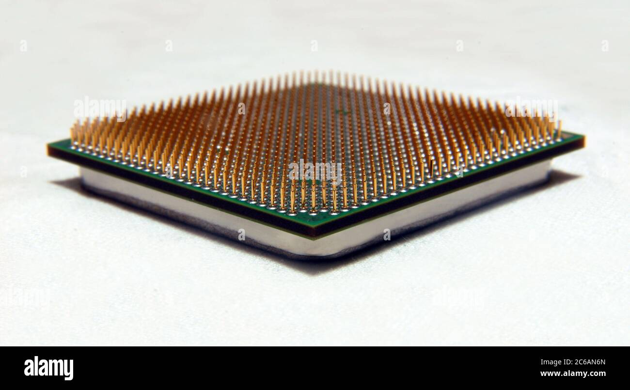 CPU-Prozessor isoliert auf Weiß Stockfoto