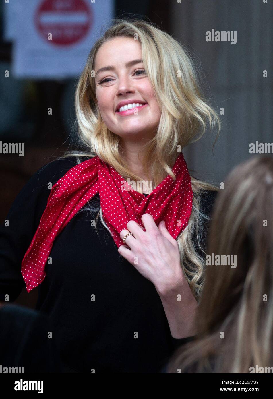 London, Großbritannien. Juli 2020. Amber Heard kommt beim Obersten Gerichtshof in der Verleumdungsklage gegen News Group Zeitungen. Quelle: Tommy London/Alamy Live News Stockfoto