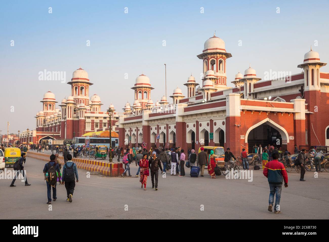 Bahnhof, Lucknow, Uttar Pradesh, Indien, Asien Stockfoto