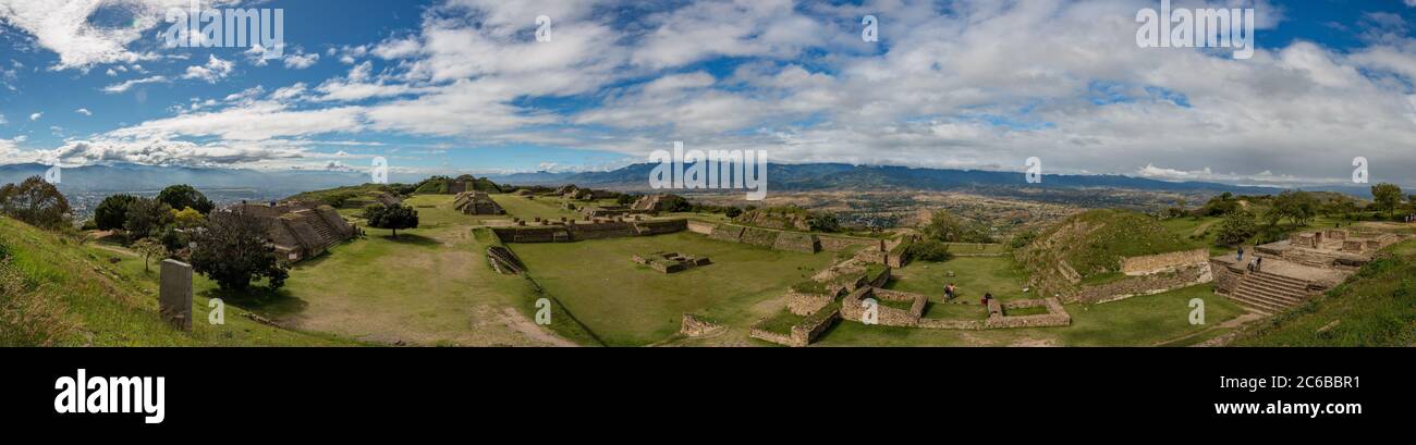 Panorama von Monte Alban, UNESCO Weltkulturerbe, Oaxaca, Mexiko, Nordamerika Stockfoto