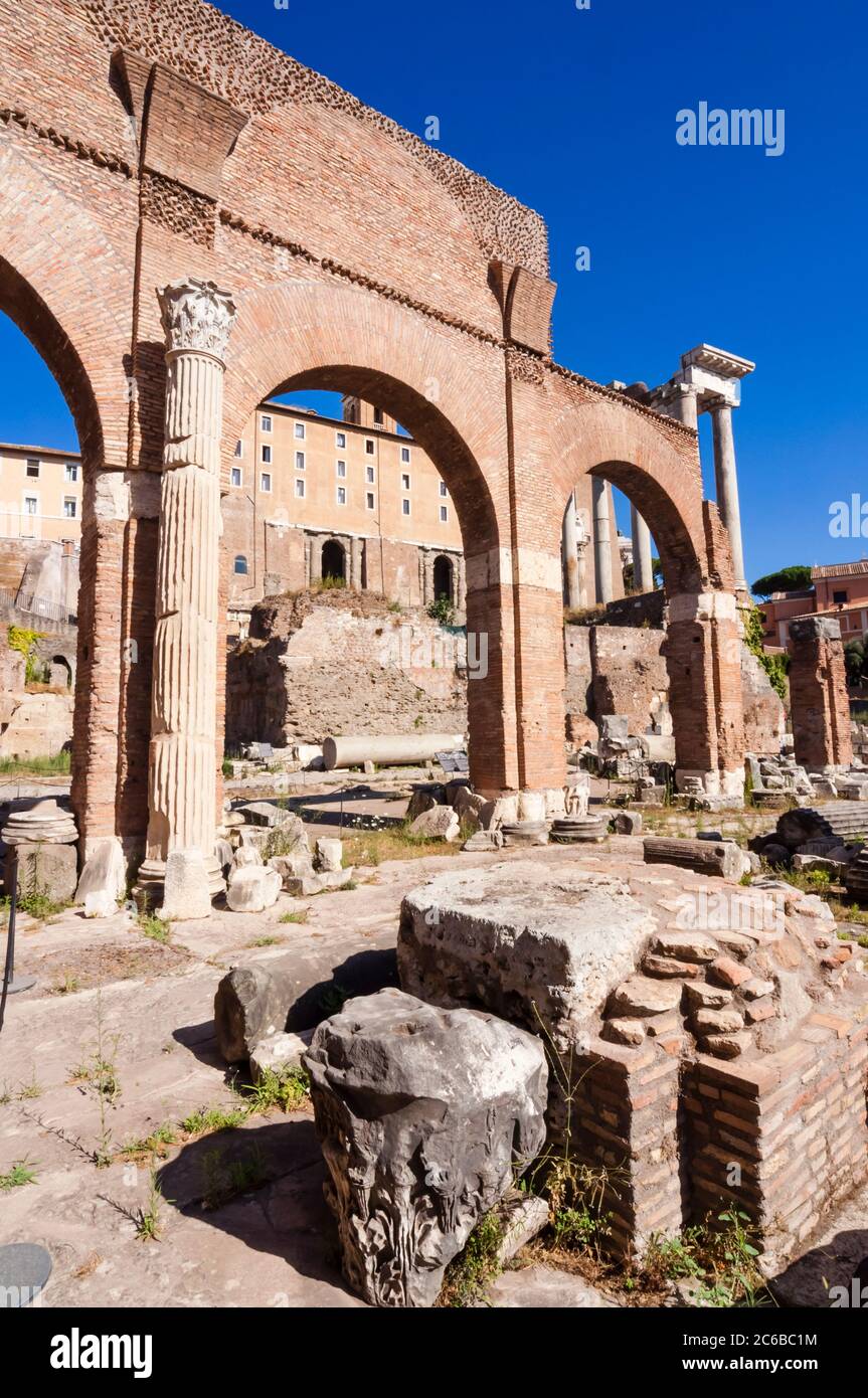 Die kirche julia im forum romanum Fotos und Bildmaterial in hoher