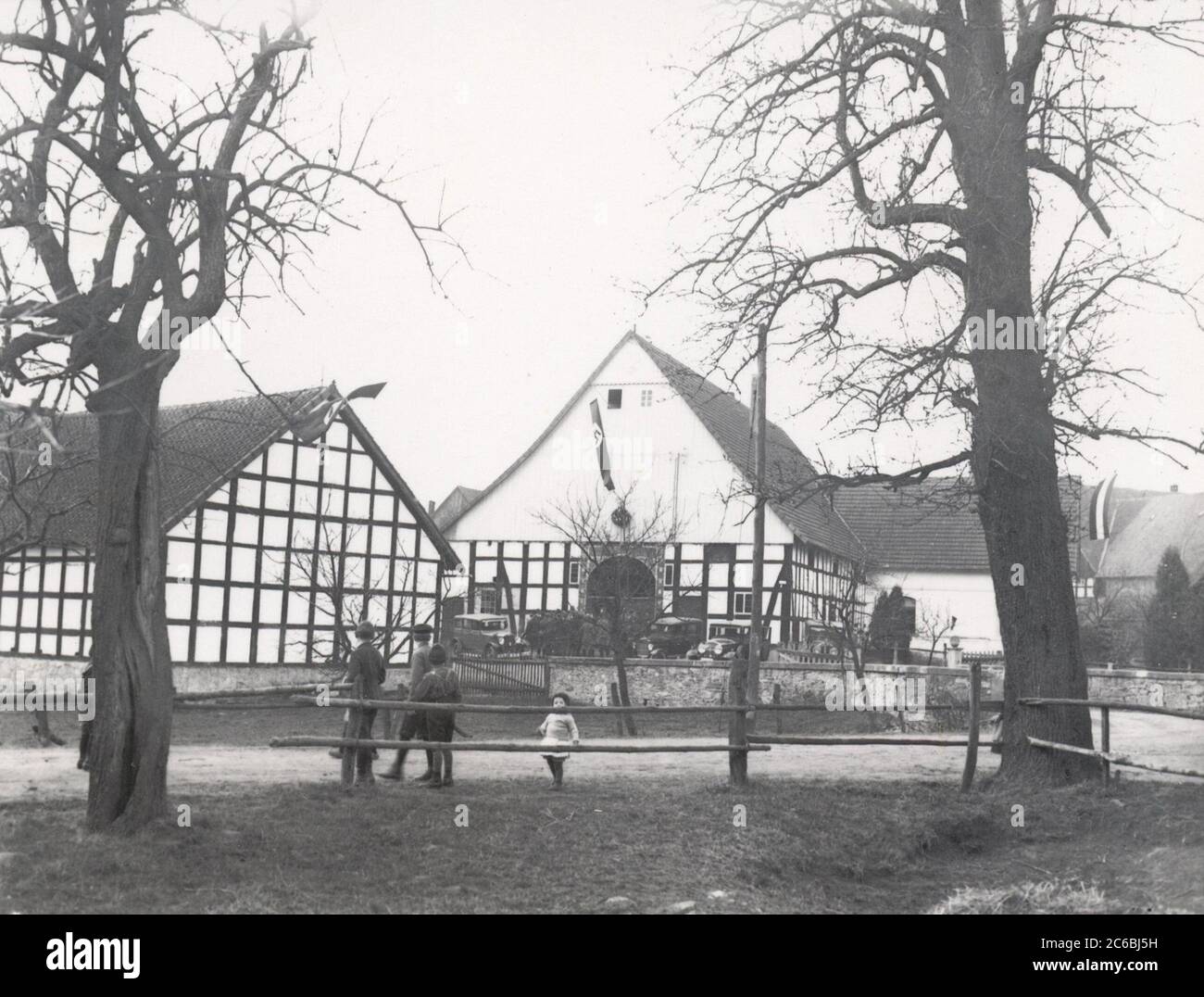 Landschaften und Volkstrachen in Niedersachsen Heinrich Hoffmann Fotografien 1934 Adolf Hitlers offizieller Fotograf und ein Nazi-Politiker und Verleger, der Mitglied des intime Zirkels Hitlers war. Stockfoto