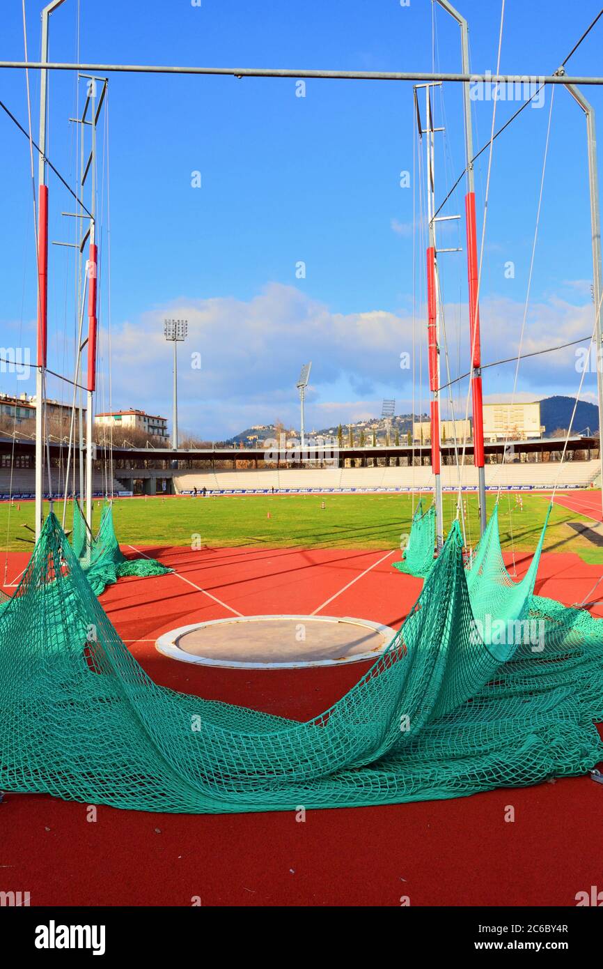 Blick auf die Startfläche im Asics-Stadion in Florenz Marathon-Stadion, das Luigi Ridolfi in der Stadt Florenz in Italien gewidmet ist Stockfoto