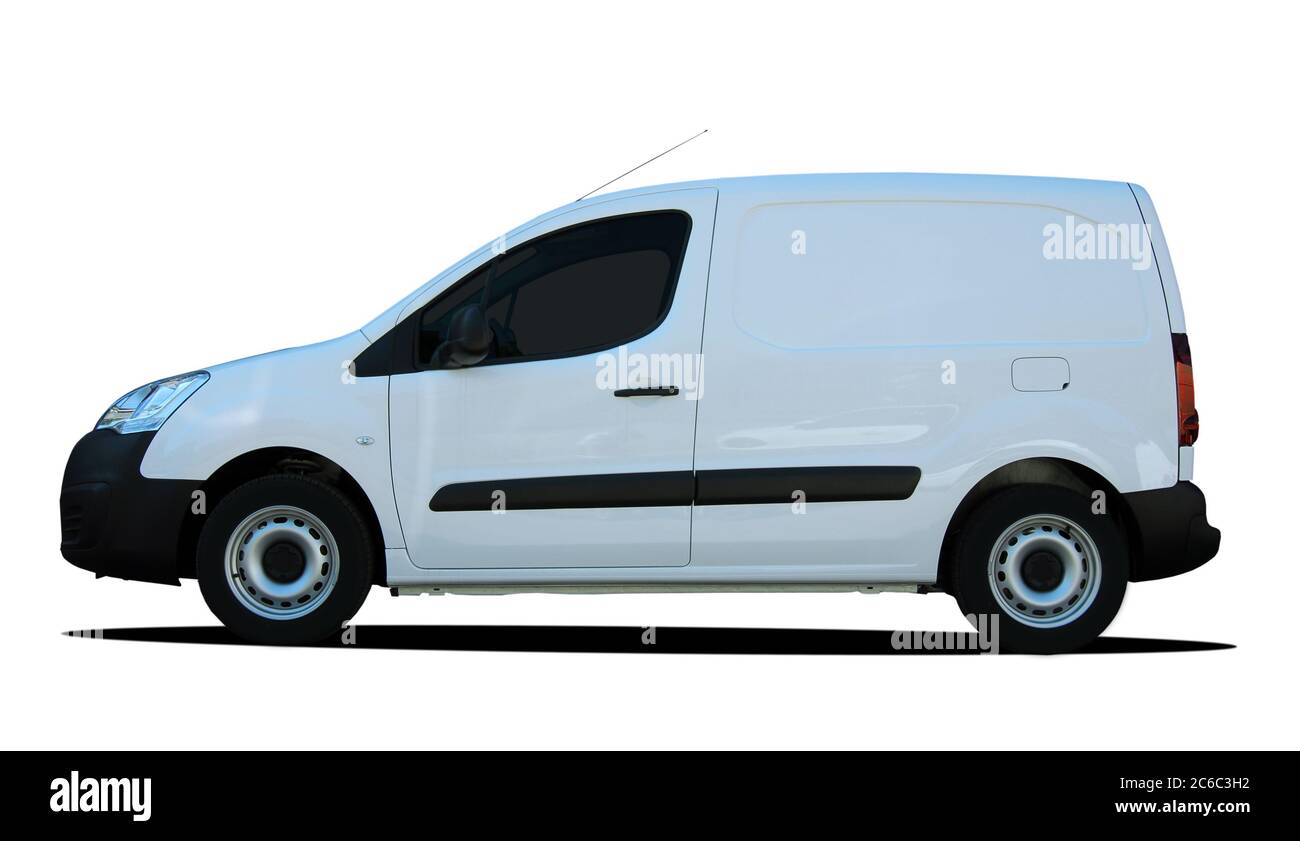 Weißer Lieferwagen Seitenansicht. Weißes Nutzfahrzeug isoliert auf weißem Hintergrund. Stockfoto