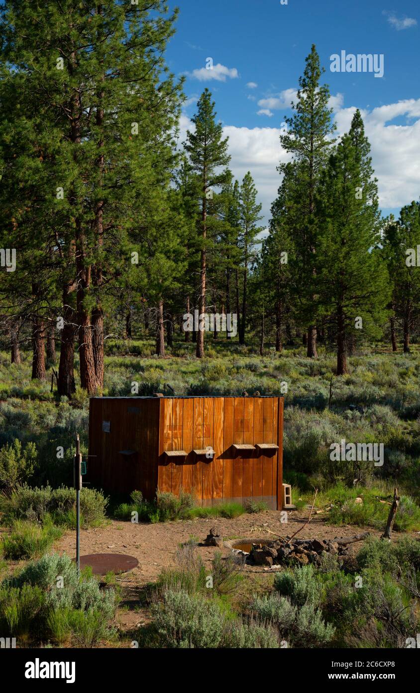 Cabin Lake Viewing Blind, Deschutes National Forest, Oregon Stockfoto
