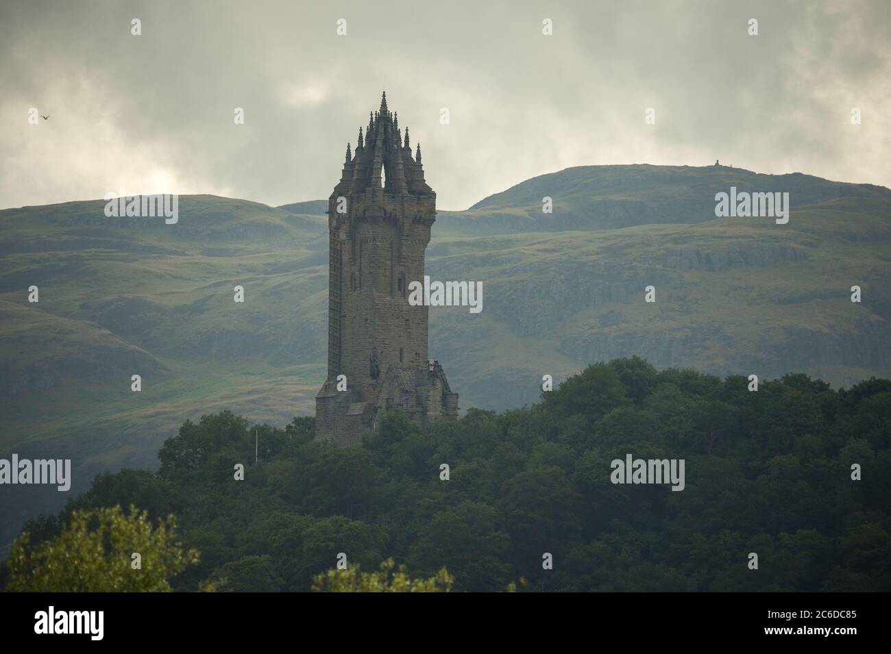 Stirling, Schottland, Großbritannien. Juli 2020. Im Bild: Das Wallace Monument. Mit der Lockdown-Liste möchte Scotlands Tourism nun wieder für Unternehmen öffnen. Quelle: Colin Fisher/Alamy Live News Stockfoto