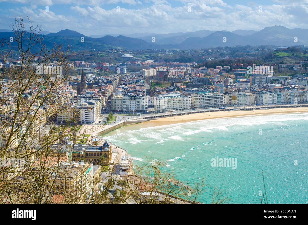 Schöne Stadtlandschaft des Strandes La Concha - San Sebastián, Spanien Stockfoto