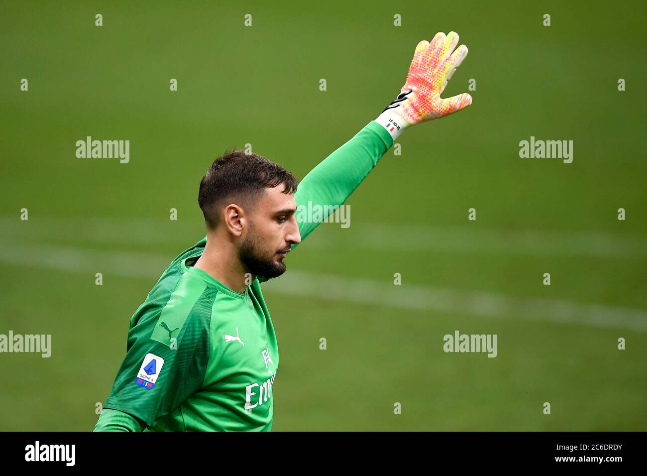 Mailand, Italien - 07. Juli 2020: Gianluigi Donnarumma von AC Mailand Gesten während der Serie A Fußballspiel zwischen AC Mailand und Juventus FC. AC Milan gewann 4-2 gegen den FC Juventus. Quelle: Nicolò Campo/Alamy Live News Stockfoto