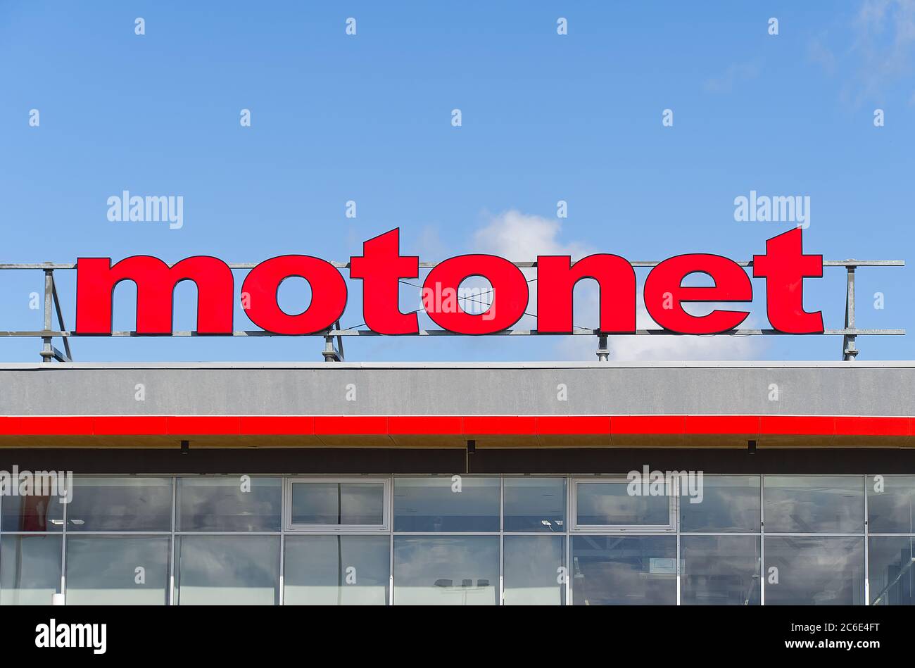 Tallinn Estland 8 07 2020 Motonet Firmengeschaft In Tallinn Das Motonet Ist Ein Grosser Einzelhandler Fur Auto Und Motorwaren In Skandinavien Stockfotografie Alamy